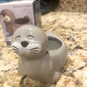 Stanley the Seal animal planter